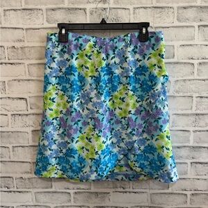Women’s Isaac Mizrahi floral multi colored skort, Size Small Tall
